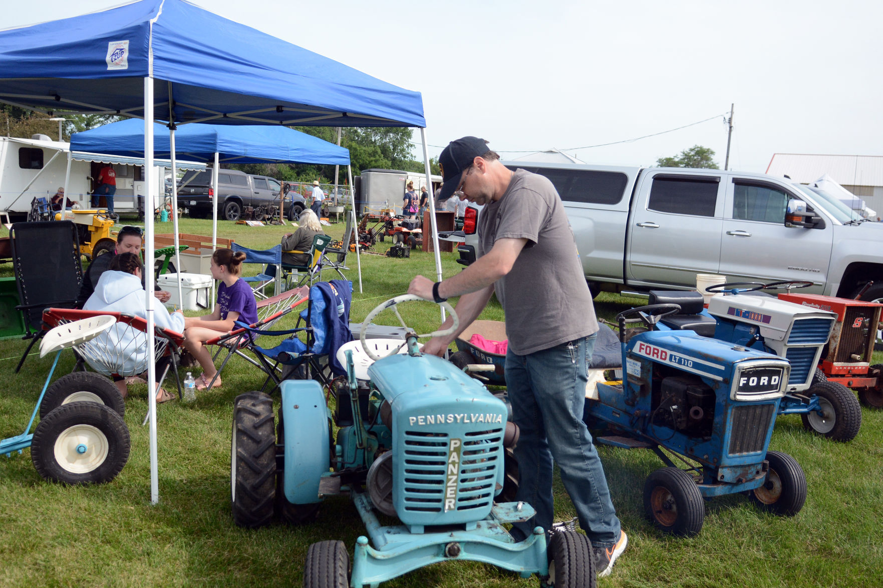 Garden Tractor Daze